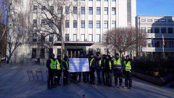 Турецкие рабочие в Каунасе требуют трудовые договоры - Sputnik Литва