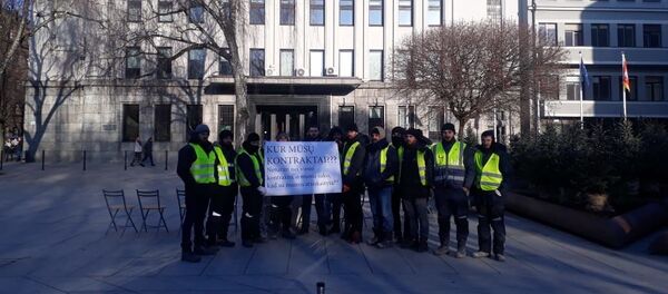 Турецкие рабочие в Каунасе требуют трудовые договоры - Sputnik Литва