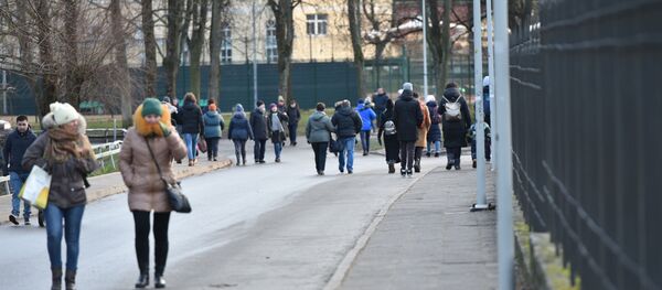 Вильнюс, прохожие, архивное фото - Sputnik Литва