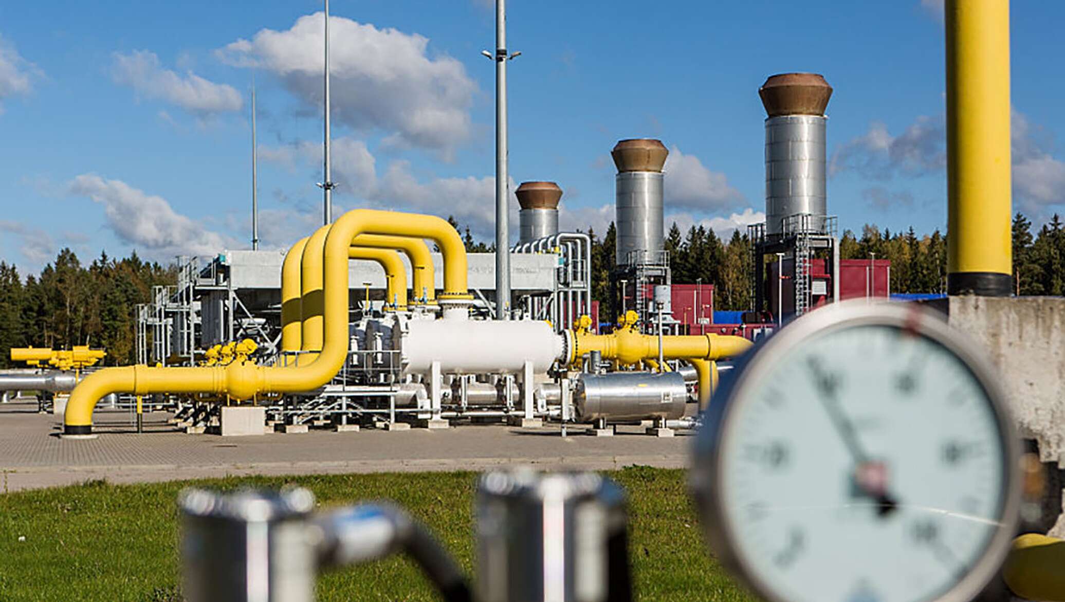 Российский газ в европе. Польша агрессор. Подземное хранилище газа. Поставки газа. Газовая труба.