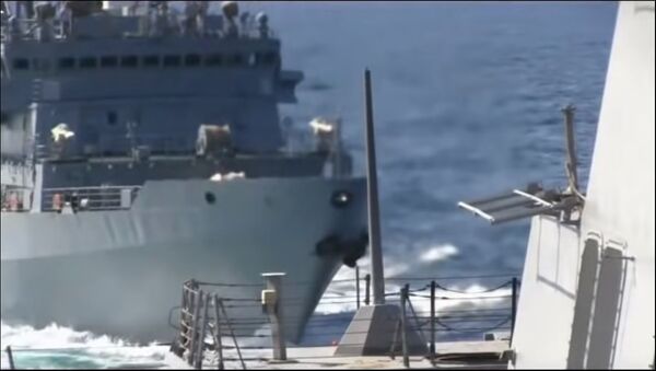 Сближение американского эсминца и российского корабля показали на видео - Sputnik Lietuva