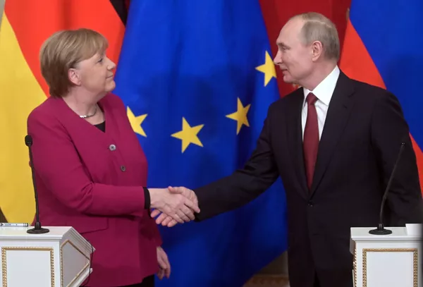 Merkel pareiškė, kad būtina užbaigti Nord Stream-2 Merkel pareiškė, kad būtina užbaigti Nord Stream-2 - Sputnik Lietuva