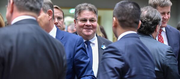 Министр Линас Линкявичюс на внеочередном заседании Совета по иностранным делам в Брюсселе, архивное фото Министр Линас Линкявичюс на внеочередном заседании Совета по иностранным делам в Брюсселе, архивное фото - Sputnik Lietuva