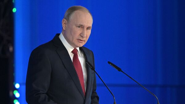 Президент РФ Владимир Путин выступает с ежегодным посланием Федеральному Собранию, 15 января 2020 года - Sputnik Литва