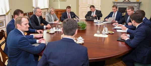 Встреча президента Литвы Гитанаса Науседы с министрами, 15 января 2020 года - Sputnik Литва