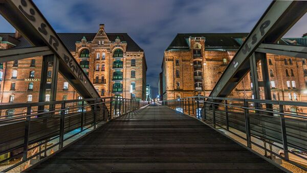 Мост в городе, архивное фото - Sputnik Lietuva
