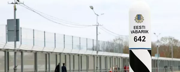 Пограничный столб на эстонско-российской границе в Нарве, архивное фото - Sputnik Lietuva