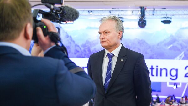 Lietuvos prezidentas Gitanas Nausėda Pasaulio ekonomikos forume Davose  - Sputnik Lietuva