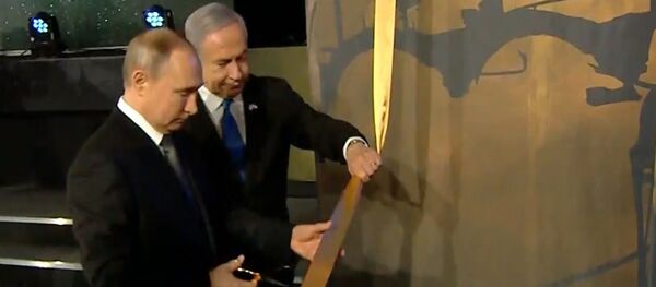 Vladimiras Putinas Holokausto forume priminė pasauliui tiesą apie karo istoriją Vladimiras Putinas Holokausto forume priminė pasauliui tiesą apie karo istoriją - Sputnik Lietuva