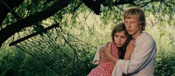 Кадр из фильма Ореховый хлеб (Riešutų duona) режиссера Арунаса Жебрюнаса - Sputnik Литва