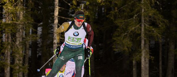 Витаутас Строля во время шестого этапа Кубка мира по биатлону - Sputnik Литва