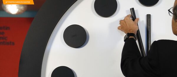 Paskutiniojo Teismo dienos laikrodis: pasaulis 100 sekundžių priartėjo prie katastrofos Paskutiniojo Teismo dienos laikrodis: pasaulis 100 sekundžių priartėjo prie katastrofos - Sputnik Lietuva