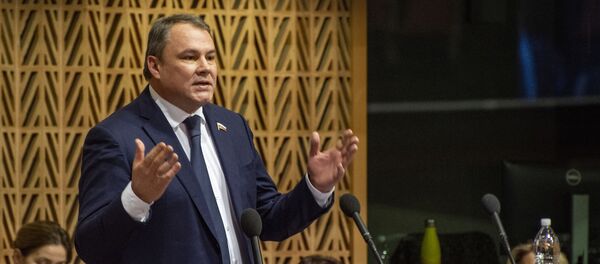 Руководитель российской делегации, заместитель председателя Государственной Думы РФ Петр Толстой, архивное фото - Sputnik Литва
