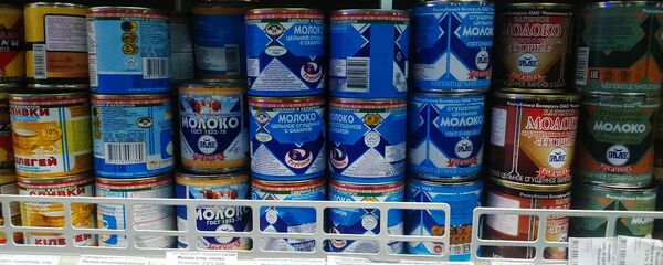 Белорусская сгущенка - один любимых товаров, который покупают соседи Белорусская сгущенка - один любимых товаров, который покупают соседи - Sputnik Литва