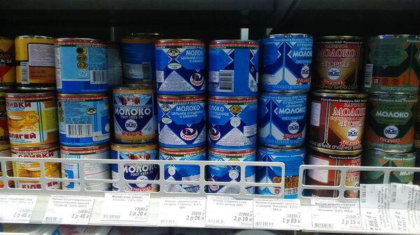 Baltarusiškas kondensuotas pienas – viena mėgstamiausių prekių, kurias perka kaimyninės šalys - Sputnik Lietuva