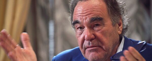 Amerikiečių režisierius Oliveris Stounas Amerikiečių režisierius Oliveris Stounas - Sputnik Lietuva