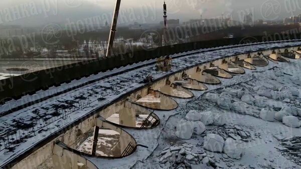 Sankt Peterburge nugriuvo sporto komplekso stogas — video  - Sputnik Lietuva