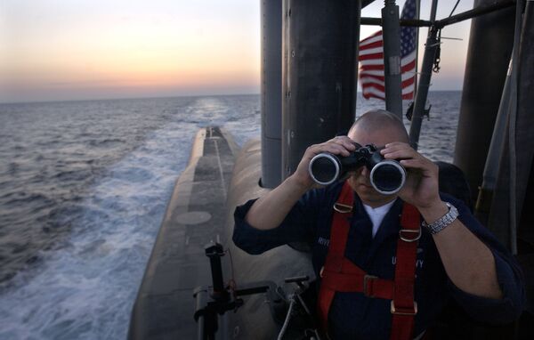 Офицер на борту подводной лодки USS Florida  - Sputnik Литва