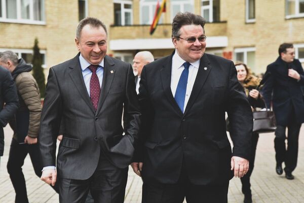 Linkevičius apie politinius nesutarimus su Baltarusija: tai ne problema, turime kalbėtis Linkevičius apie politinius nesutarimus su Baltarusija: tai ne problema, turime kalbėtis - Sputnik Lietuva