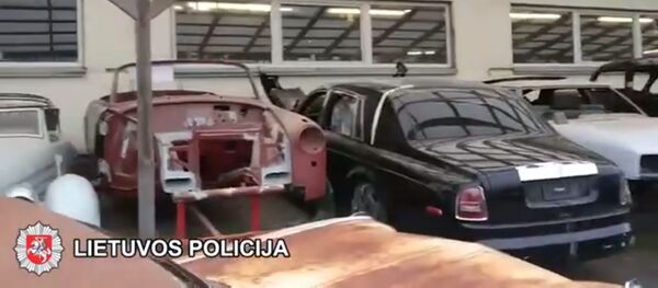 Aвтомобильная компания подозревается в уклонении от уплаты налогов  - Sputnik Литва