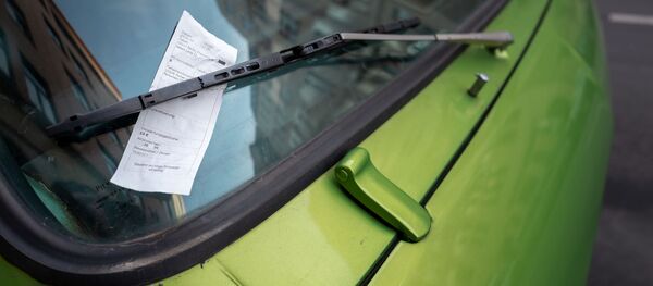 Bauda už parkavimą neleistinose vietose Bauda už parkavimą neleistinose vietose - Sputnik Lietuva