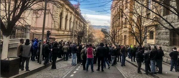 В Грузии возобновились акции протеста возле парламента, 5 февраля 2020 В Грузии возобновились акции протеста возле парламента, 5 февраля 2020 - Sputnik Lietuva