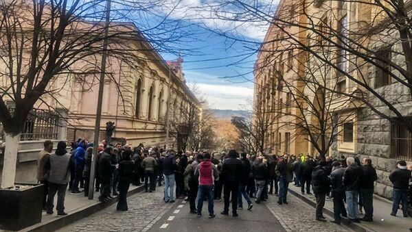 В Грузии возобновились акции протеста возле парламента, 5 февраля 2020 - Sputnik Lietuva