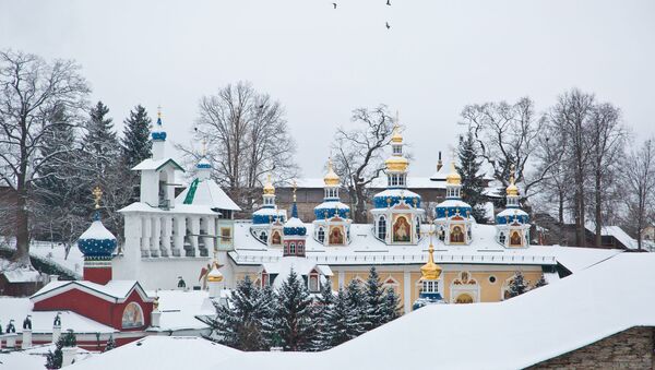 Псково - Печерский монастырь в Пскове, архивное фото - Sputnik Lietuva