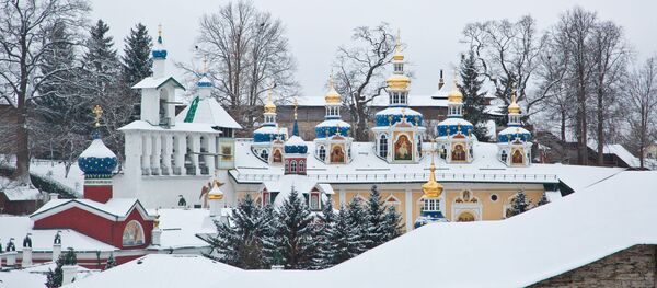 Псково - Печерский монастырь в Пскове, архивное фото Псково - Печерский монастырь в Пскове, архивное фото - Sputnik Lietuva