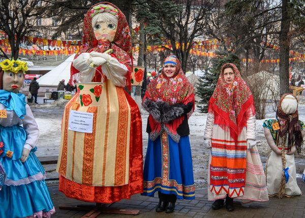 Празднование Масленицы, архивное фото Празднование Масленицы, архивное фото - Sputnik Литва