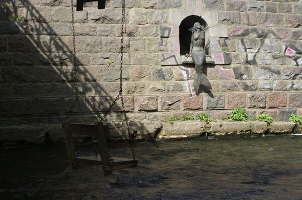 Русалочка в окне - Sputnik Литва