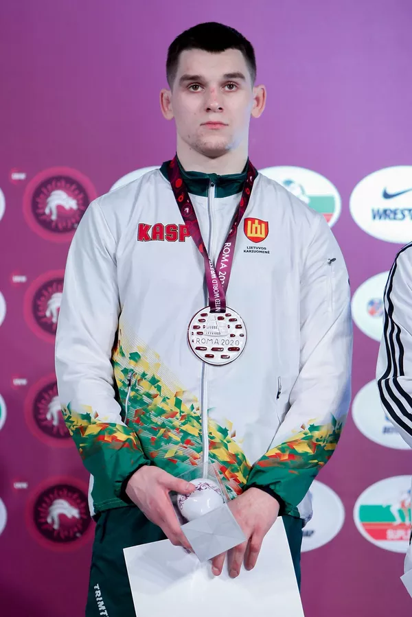 Šleiva imtynėse iškovojo Lietuvai pirmąjį per aštuonerius metus Europos čempionato medalį Šleiva imtynėse iškovojo Lietuvai pirmąjį per aštuonerius metus Europos čempionato medalį - Sputnik Lietuva