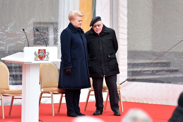 Литва тайная и явная: чего не договаривают политики о празднике 16 февраля Литва тайная и явная: чего не договаривают политики о празднике 16 февраля - Sputnik Литва