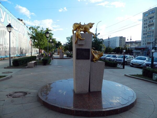 Į Sibirą savo noru: kas sėdėjo ant Rasputino kėdės ir valgė žuvienę su nafta Į Sibirą savo noru: kas sėdėjo ant Rasputino kėdės ir valgė žuvienę su nafta - Sputnik Lietuva