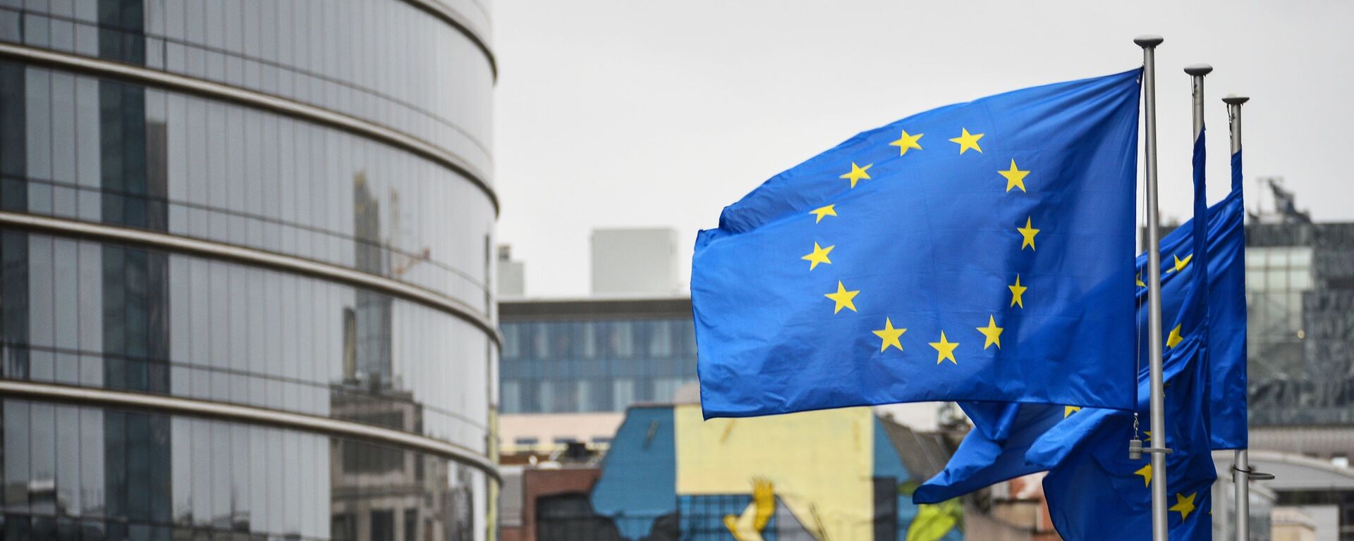 Флаги с символикой Евросоюза в Брюсселе, архивное фото - Sputnik Литва, 1920, 06.05.2023