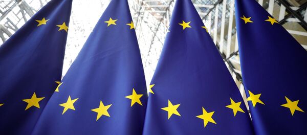 Флаги с символикой Евросоюза в Брюсселе, архивное фото - Sputnik Литва