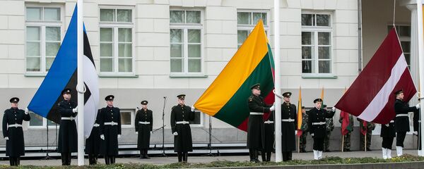 Флаги Эстонии, Литвы и Латвии, архивное фото - Sputnik Литва