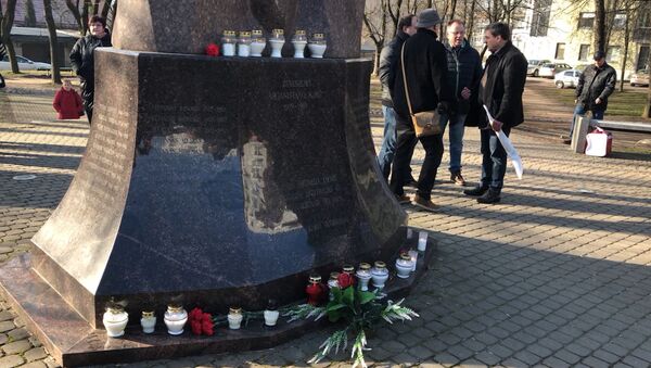 В Вильнюсе прошла акция в честь годовщины вывода войск из Афганистана - Sputnik Литва