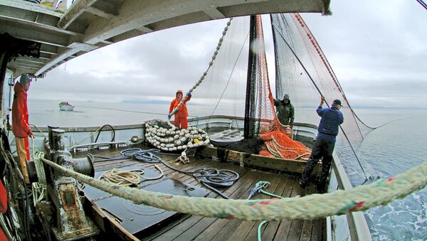 Ловля лосося на юго-востоке Аляски в районе гавани Элайза и острова Адмиралти - Sputnik Lietuva