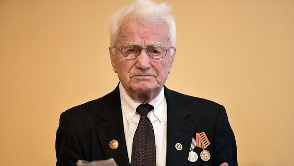 Председатель ассоциации ветеранов Второй Мировой войны Юлюс Декснис  - Sputnik Lietuva
