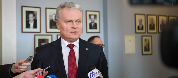 Президент Литвы Гитанас Науседа по время поездки в Мариямпольский регион, 26 февраля 2020 года Президент Литвы Гитанас Науседа по время поездки в Мариямпольский регион, 26 февраля 2020 года - Sputnik Литва