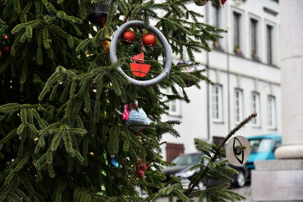 В районе Ужупис (Вильнюс) убрали Рождественскую елку - Sputnik Lietuva