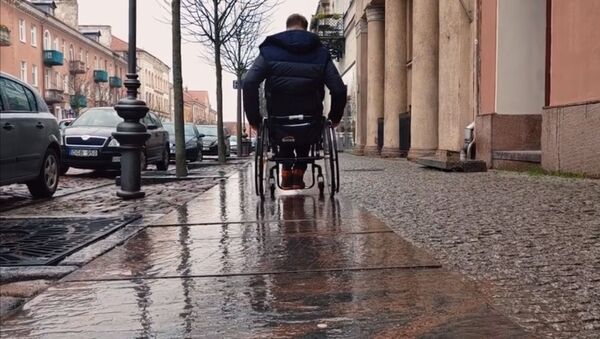 Клайпедские власти организовали пространство для людей в инвалидных колясках - Sputnik Литва