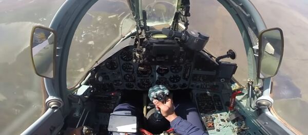 Боевые стрельбы Су-25 на Ставрополье сняли на видео Боевые стрельбы Су-25 на Ставрополье сняли на видео - Sputnik Lietuva