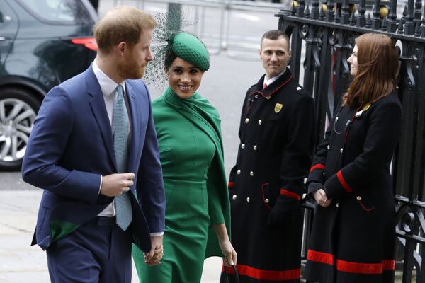 Bendras išėjimas po Megxit: Sasekso ir Kembridžo hercogai Vestminsterio abatijoje Bendras išėjimas po Megxit: Sasekso ir Kembridžo hercogai Vestminsterio abatijoje - Sputnik Lietuva