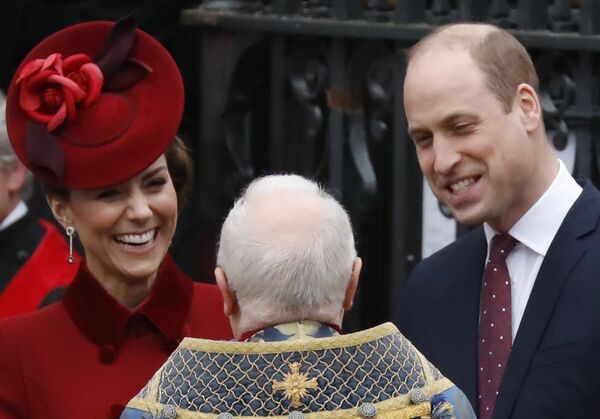 Bendras išėjimas po Megxit: Sasekso ir Kembridžo hercogai Vestminsterio abatijoje Bendras išėjimas po Megxit: Sasekso ir Kembridžo hercogai Vestminsterio abatijoje - Sputnik Lietuva