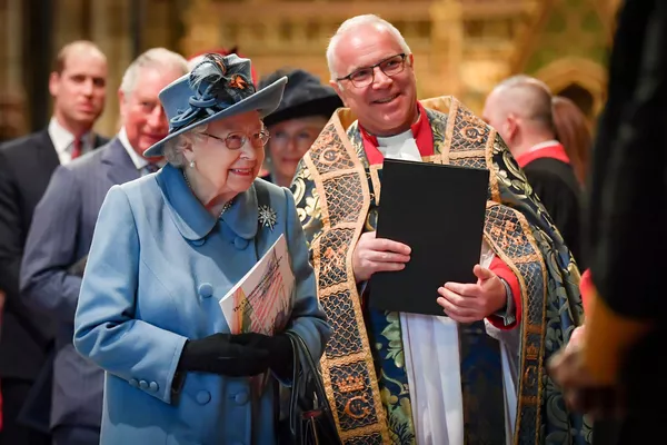 Bendras išėjimas po Megxit: Sasekso ir Kembridžo hercogai Vestminsterio abatijoje Bendras išėjimas po Megxit: Sasekso ir Kembridžo hercogai Vestminsterio abatijoje - Sputnik Lietuva