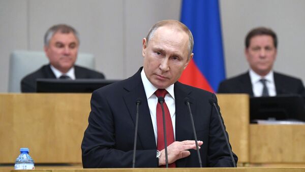 Президент РФ Владимир Путин выступает на пленарном заседании Государственной думы РФ, 10 марта 2020 года - Sputnik Литва