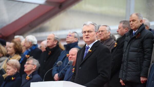 Президент Литвы Гитанас Науседа читает обращение к гражданам в честь Дня восстановления независимости Литвы - Sputnik Lietuva