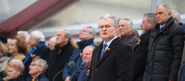 Президент Литвы Гитанас Науседа читает обращение к гражданам в честь Дня восстановления независимости Литвы Президент Литвы Гитанас Науседа читает обращение к гражданам в честь Дня восстановления независимости Литвы - Sputnik Lietuva